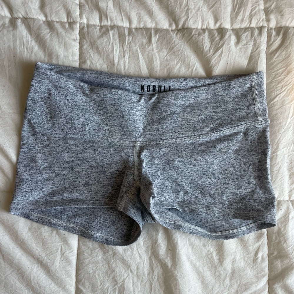 Gray NOBULL 2” shorts size small